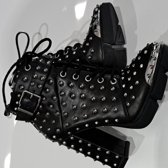 Gianni Bini Rhiannen Studded Chunky Lug Sole BootiesShop All Gianni Bini - Picture 4 of 7